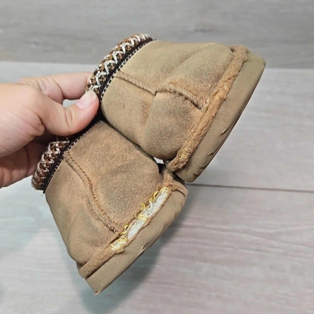 Ugg Australia Tasman II Kids Platform Sheepskin Boots shoes sz 11 Toddlers